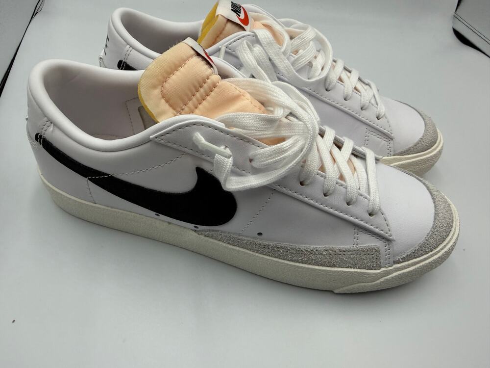 Nike blazer 77 low vintage mens 9 black/white/sail